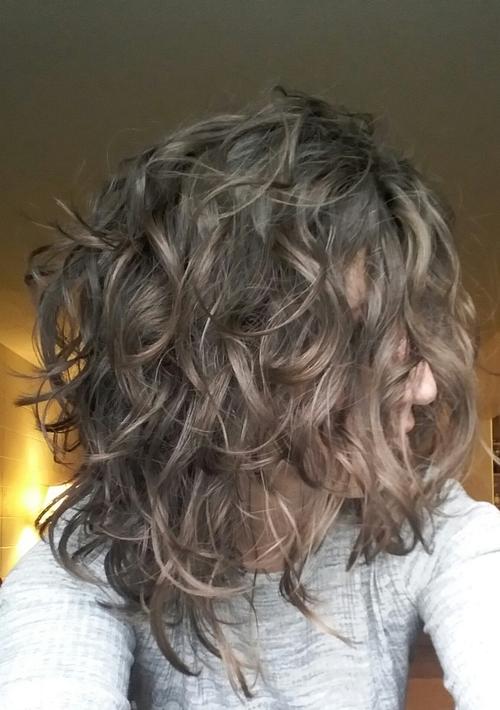 curly hair是什么意思(curl my hair什么意思)